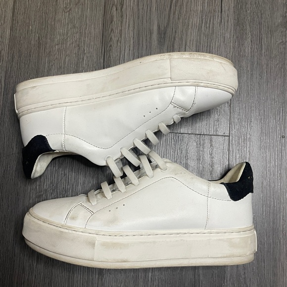 Kurt Geiger Other - Kurt Geigers Womens Size 7 Laney White Sneaker